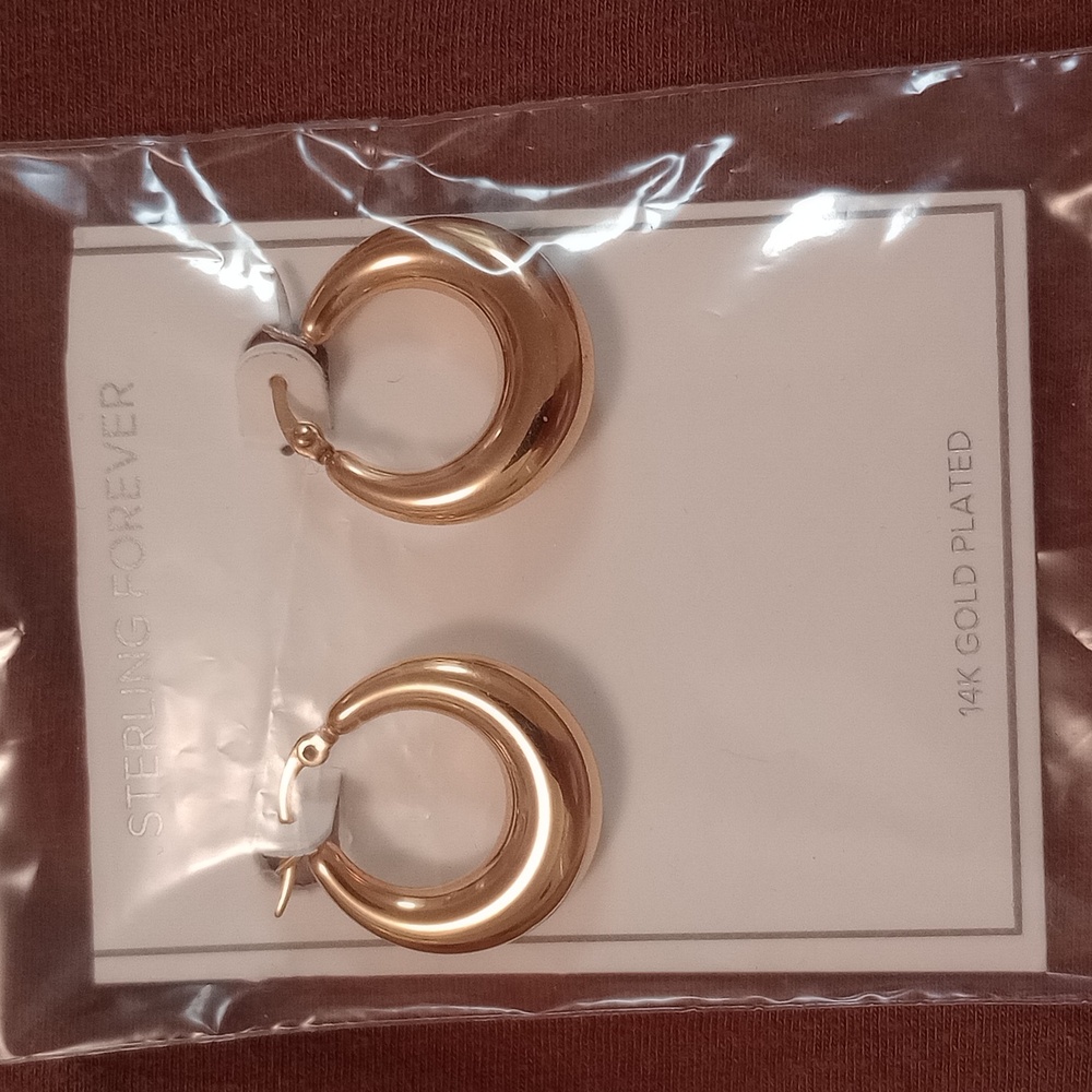 Sterling Forever chunky gold hoop earrings